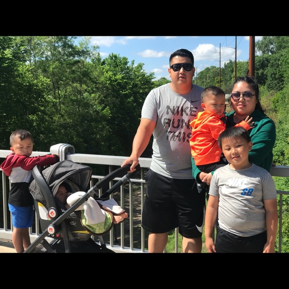 Meet your Posher🙋🏻‍♀️ - Picture 5 of 8